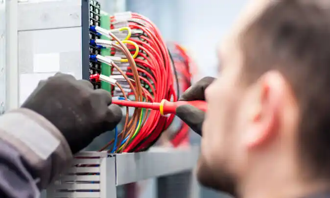 electrician Earlington